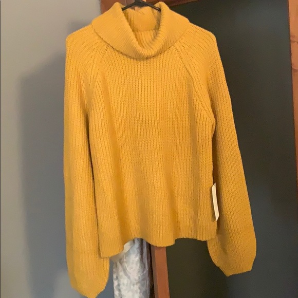 Love Street Apparel- Hey Jude Knit Sweater M/L - Picture 4 of 4